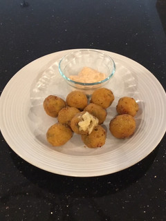 A picture of Jalapeno Cheese Balls.