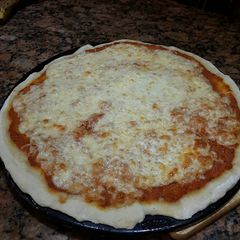 A picture of Thin Crust Mushroom Pizza.