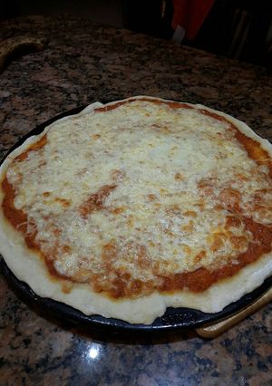 A picture of Thin Crust Mushroom Pizza.