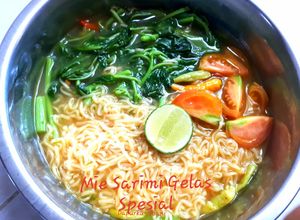 Foto resep 59. Mie Sarimi Gelas Spesial