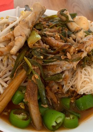 รูปของ ขนมจีนตีนไก่