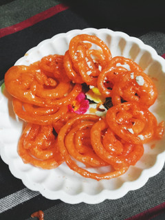 A picture of Gujarati Jalebi.