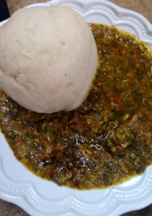 A picture of Tuwon shinkafa miyan zogale.