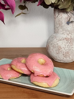 Una foto de Rosquillas rosas #donutirresistible