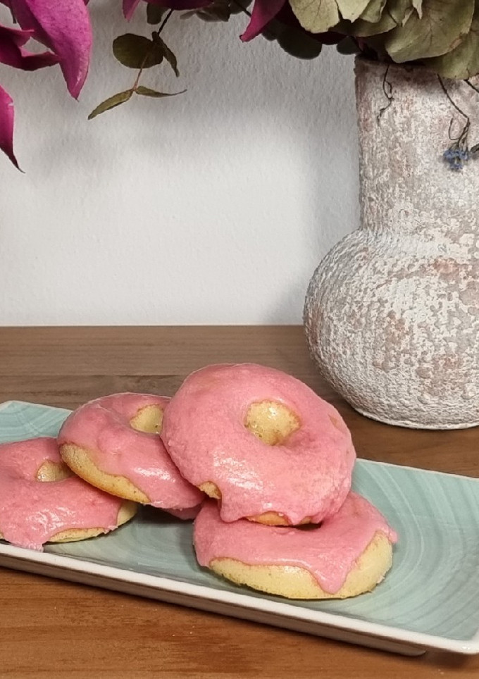 Una foto de Rosquillas rosas #donutirresistible