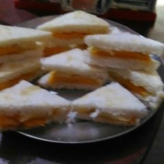 A picture of Fruit sandwich.