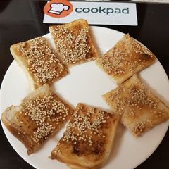 A picture of My Sesame and Honey Toast.