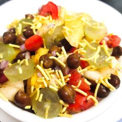A picture of Fruit Chana Chaat.