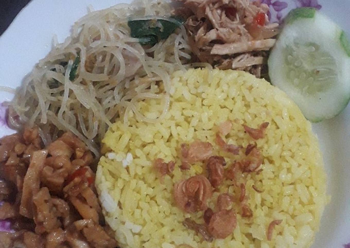 Nasi Kuning Sederhana Mamaah 😘
