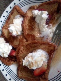 A picture of Strawberry French toast.