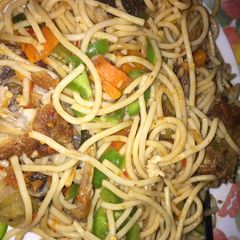 A picture of Spaghetti jollof.