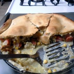 A picture of chicken pot pie.
