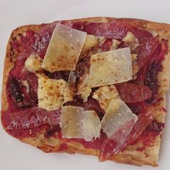 A picture of Chinese Sausage And Sun Dried Tomato Pizza Bread.