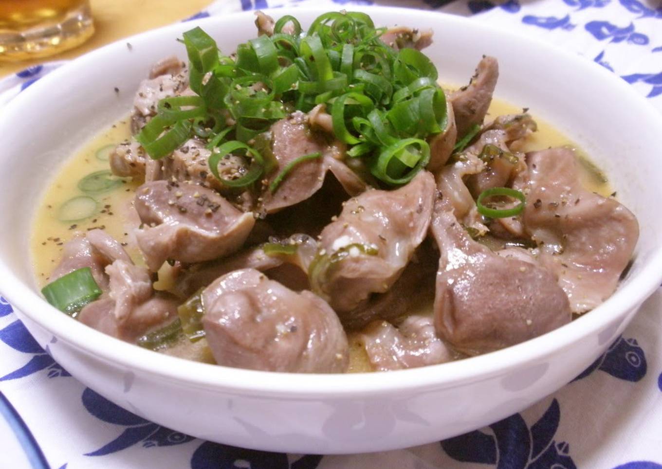 Stir-Fried Chicken Gizzards with Green Onion, Salt, and Lemon