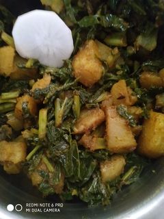 मूली के पत्तों की सब्जी (Mooli ke patto ki sabzi recipe in hindi) रेसिपी मुख्य फोटो