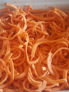 A picture of Spiralize sweet potato chicken casserole.