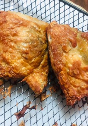 A picture of Easy Air Fryer Chicken : Crispy Outside, Juicy Inside.