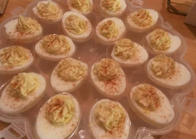 Robin's Devilled Eggs