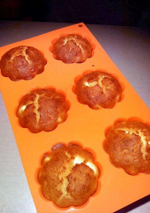 A picture of Granny's Cheese Muffins.