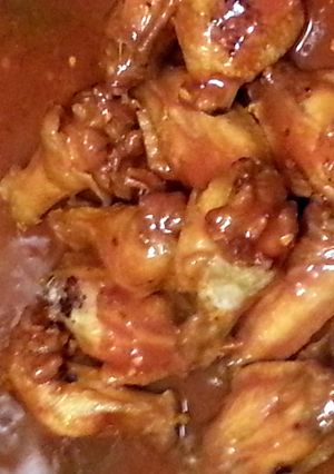 A picture of perries hot wings.