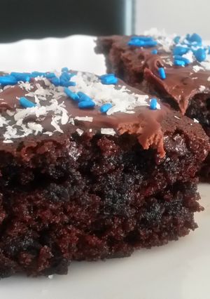 A picture of Buttermilk Brownies ( cake-like ).