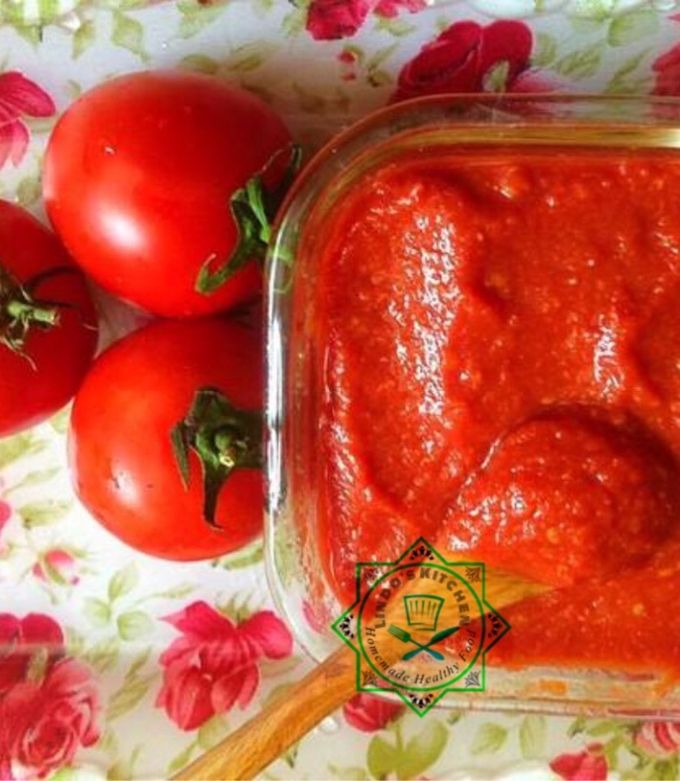 Hình của món TƯƠNG CÀ CHUA NHÀ LÀM (Homemade tomato ketchup).