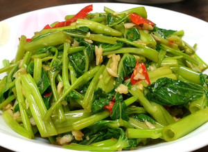 รูปของ ผัดผักบุ้งไทย พร้อมเคล็ดลับความอร่อย