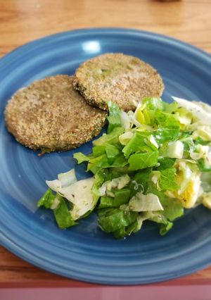 Una foto de Hamburguesas de verduras y pollo 🥬🍗