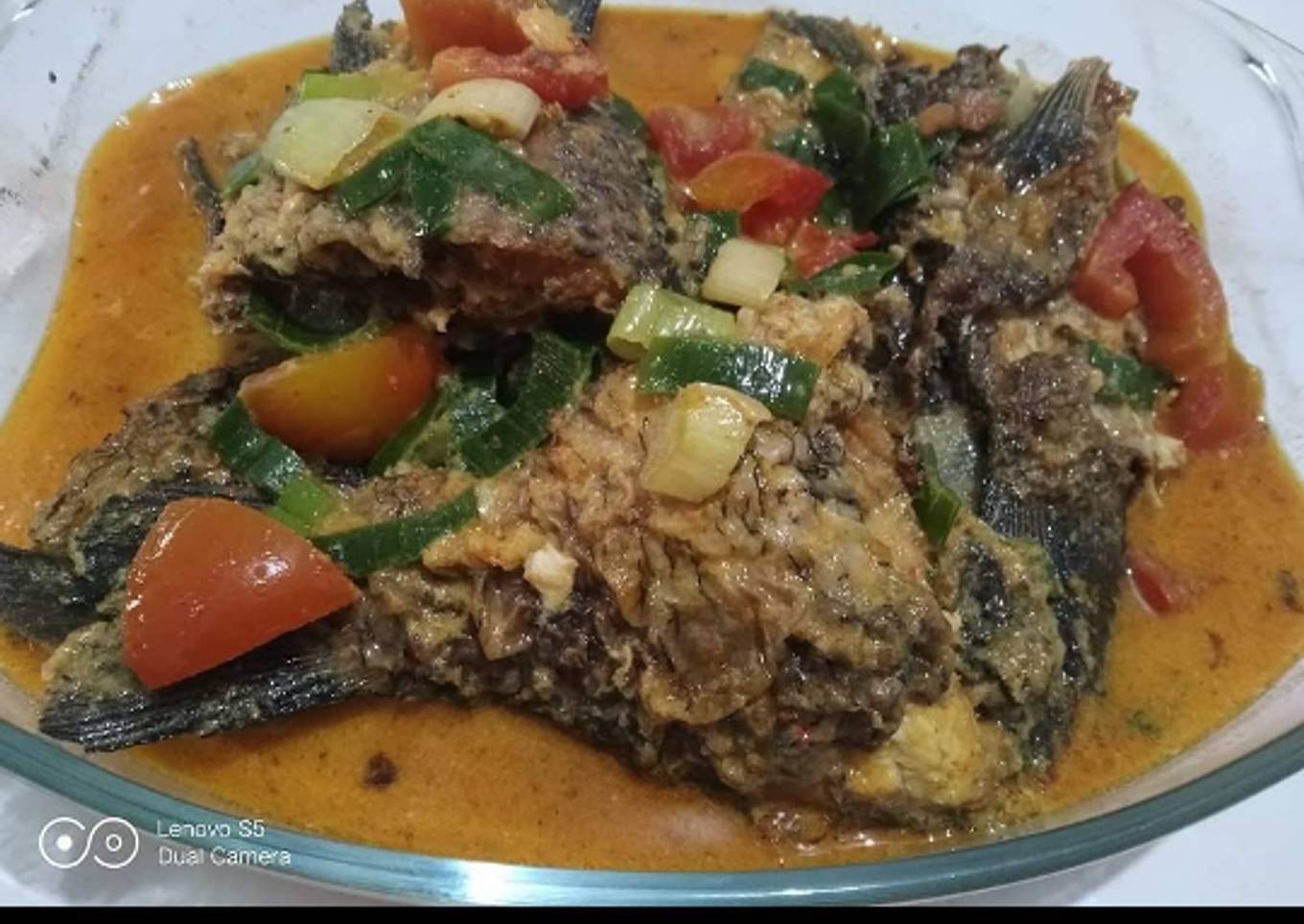 Mangut ikan mas