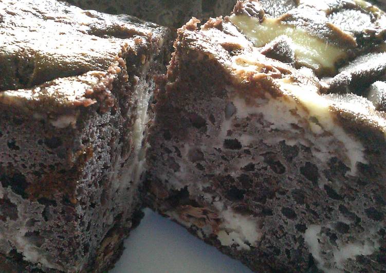 Recipe of Award-winning Creme cheese brownies