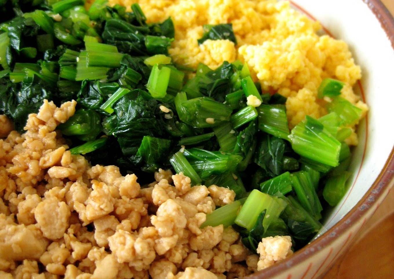 Healthy Tri-Color Rice Bowl with Tofu Soboro