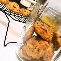 A picture of Chocolate and Banana Chip Cookies.