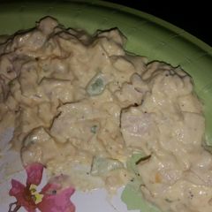 chicken salad A picture of chicken salad.