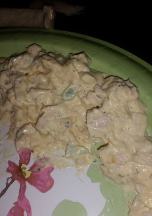 A picture of chicken salad.