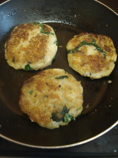 A picture of Indian Veggie Potato Patties.