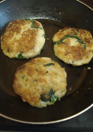 A picture of Indian Veggie Potato Patties.