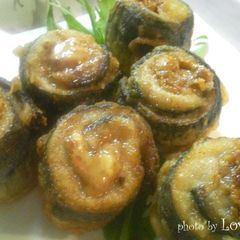 A picture of Deep-Fried Sardine and Peanut Butter Rolls.