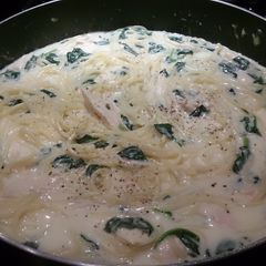 A picture of Turkey leftovers/ spaghetti turkey florentine.