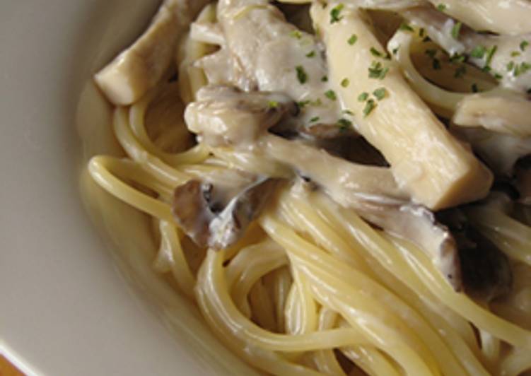 Recipe of Quick Mushroom Cream Pasta