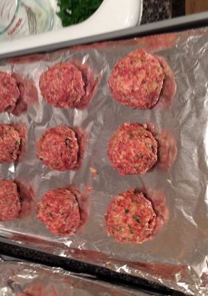 A picture of Mom's Meatballs.