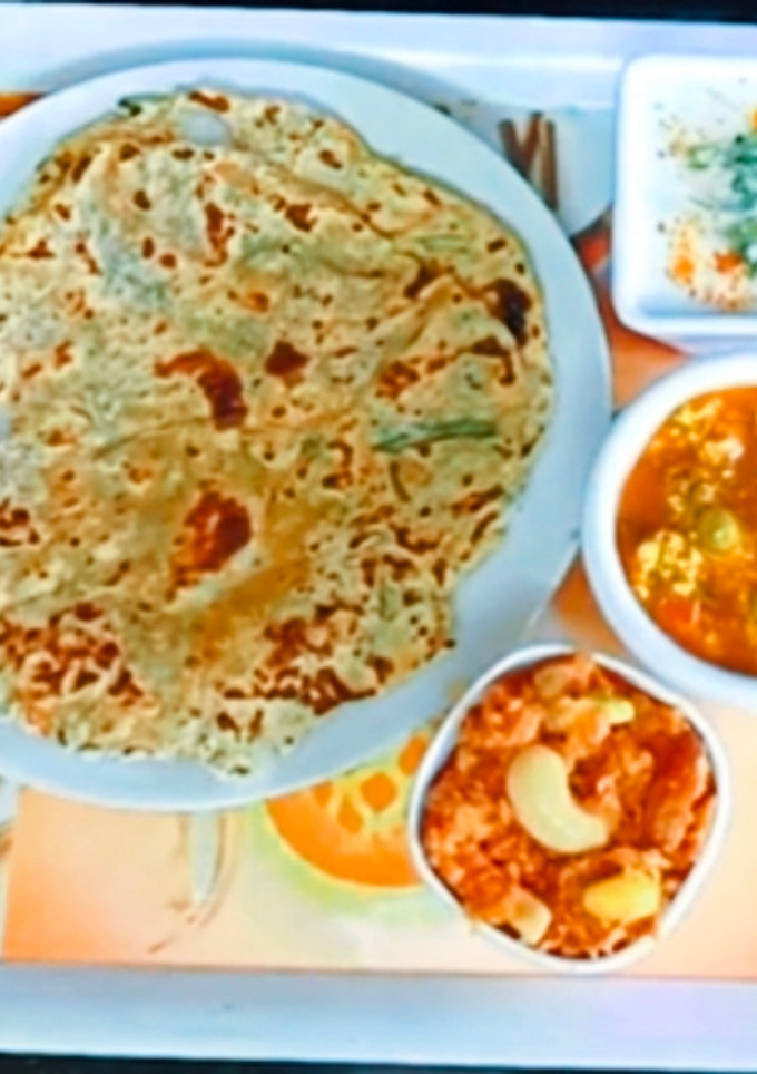 स्पेशल पराठा(Special paratha recipe in hindi) रेसिपी मुख्य फोटो