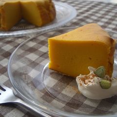 A picture of Rich & Moist Kabocha Squash Cheesecake.