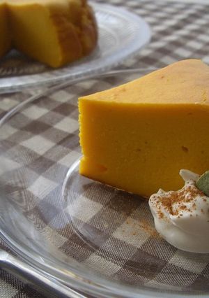 A picture of Rich & Moist Kabocha Squash Cheesecake.