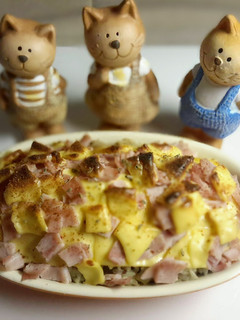 A picture of Rice Baked with Ham and Cheese.