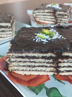 عکسی از دستور کیک یخچالی ساده