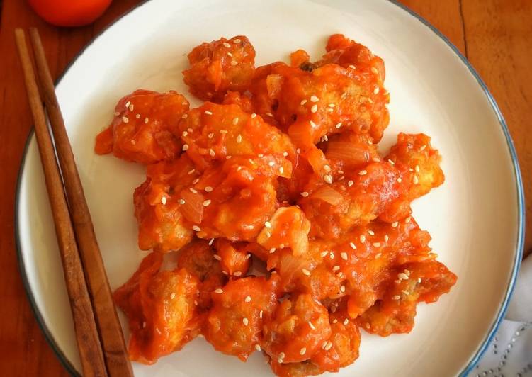 Langkah mengolah Korean Spicy Chicken In Souce Tomato, Enak