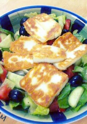 A picture of ABM's halloumi cheese salad.