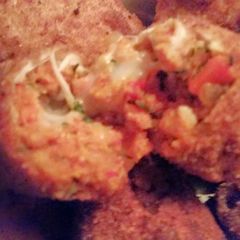 A picture of Chicken Parm Poppers.