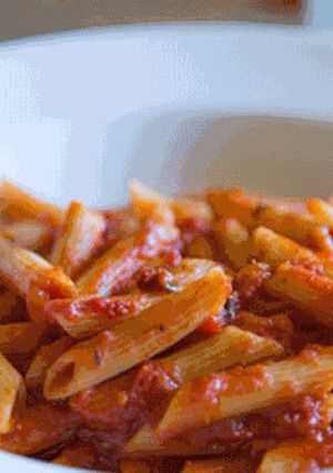 A picture of Red sauce pasta.