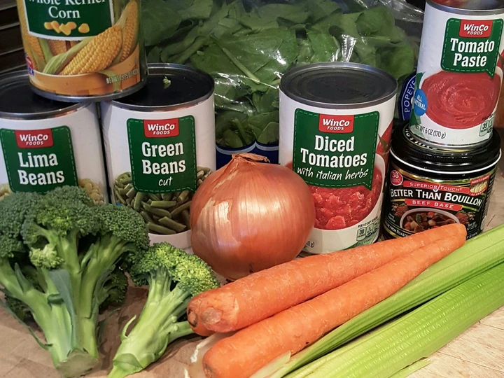 Easy Steps to Make Vegetable minestrone with turkey the So Delicious Really delicious
